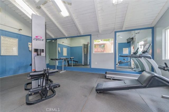 1000 W Macarthur 94, Santa Ana, CA 92707