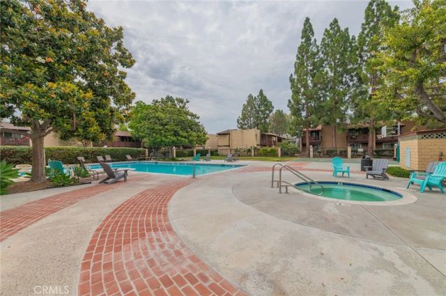 1000 W Macarthur 94, Santa Ana, CA 92707