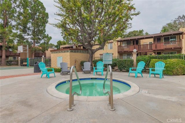 1000 W Macarthur 94, Santa Ana, CA 92707