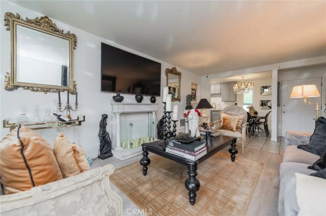 1000 W Macarthur 94, Santa Ana, CA 92707