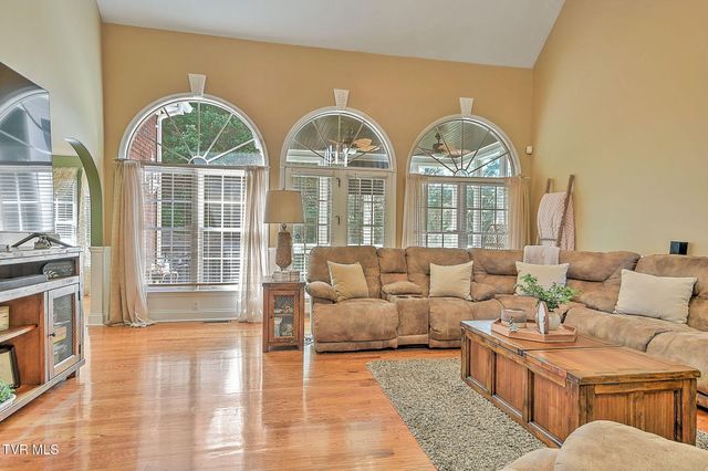 1237 Sussex Drive, Kingsport, TN 37660