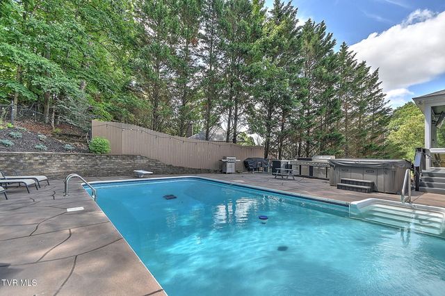 1237 Sussex Drive, Kingsport, TN 37660