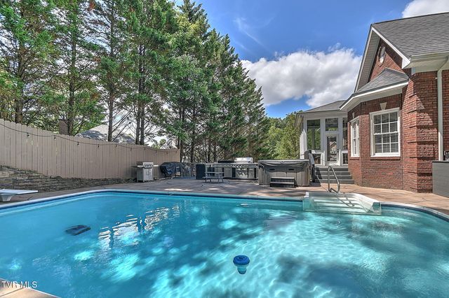 1237 Sussex Drive, Kingsport, TN 37660