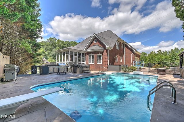 1237 Sussex Drive, Kingsport, TN 37660