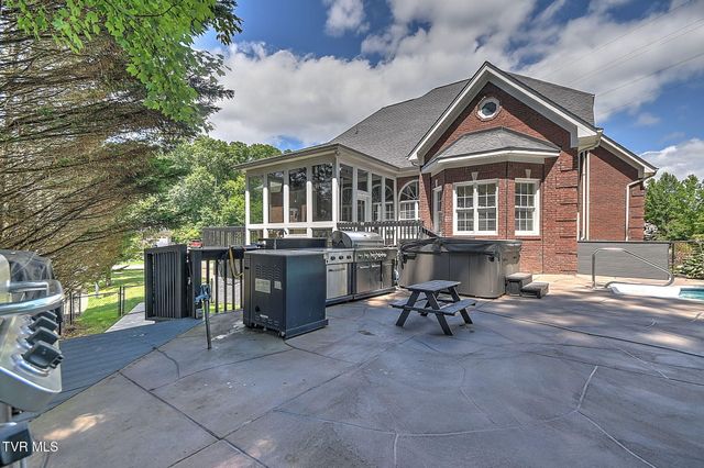 1237 Sussex Drive, Kingsport, TN 37660