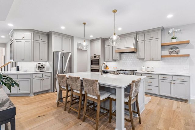 4304 Hillside Drive, Medina, MN 55340