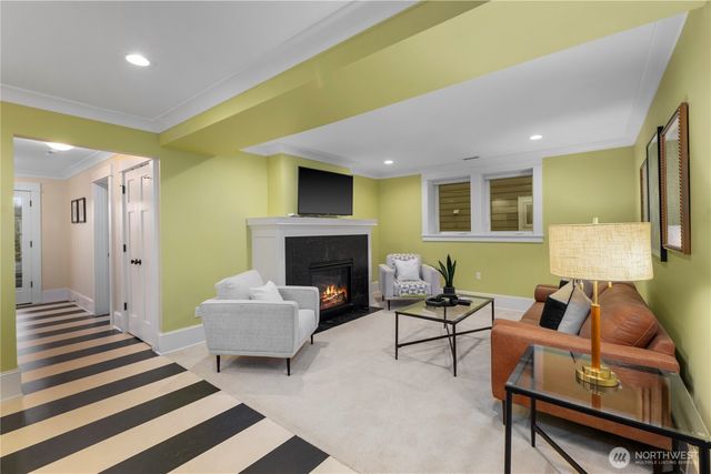 426 Smith Street, Seattle, WA 98109