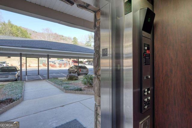 92 Glen Eagle B303 Court, Clayton, GA 30525