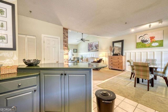 92 Glen Eagle B303 Court, Clayton, GA 30525