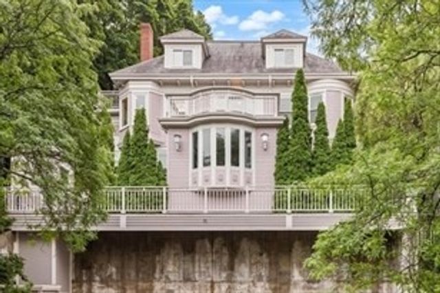 91 University Rd 2, Brookline, MA 02445