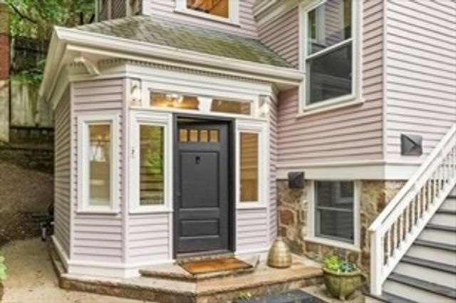 91 University Rd 2, Brookline, MA 02445