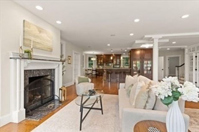 91 University Rd 2, Brookline, MA 02445