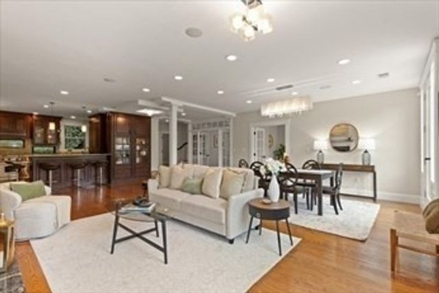 91 University Rd 2, Brookline, MA 02445
