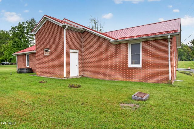 302 Crescent Drive, Glade Spring, VA 24340