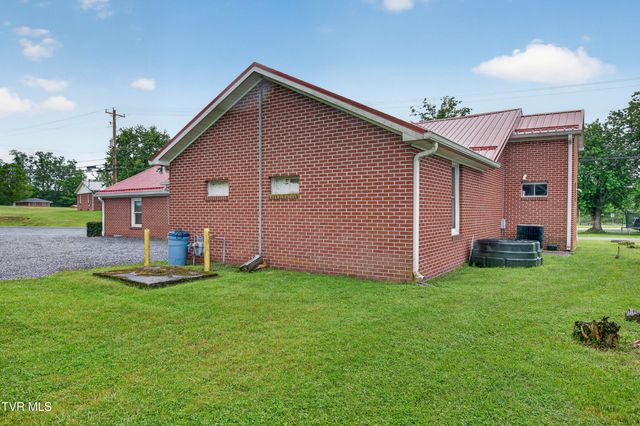 302 Crescent Drive, Glade Spring, VA 24340