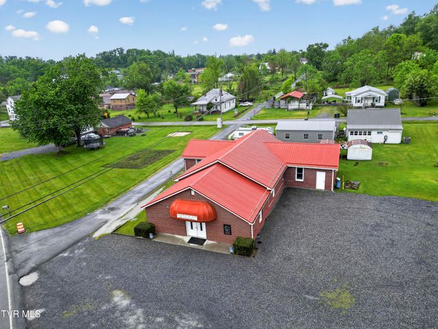 302 Crescent Drive, Glade Spring, VA 24340