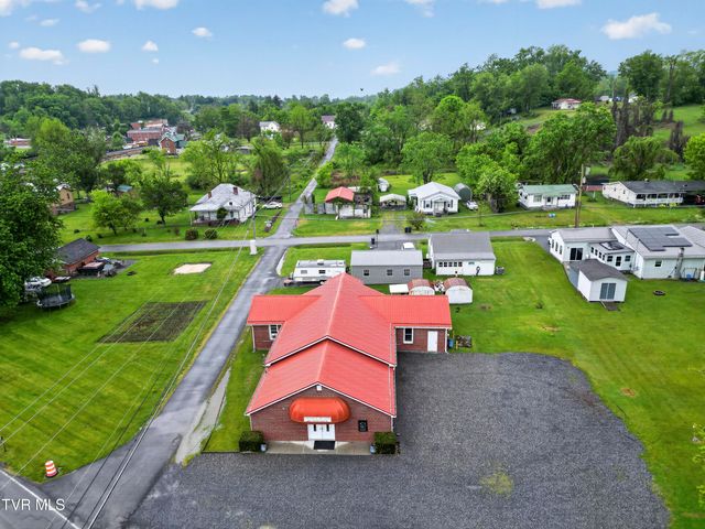 302 Crescent Drive, Glade Spring, VA 24340
