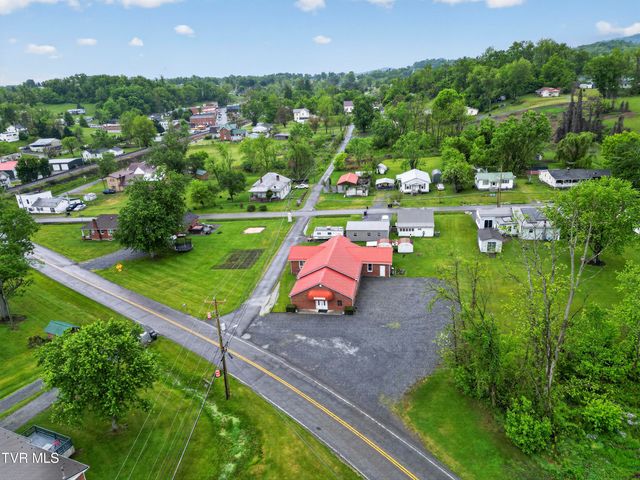 302 Crescent Drive, Glade Spring, VA 24340
