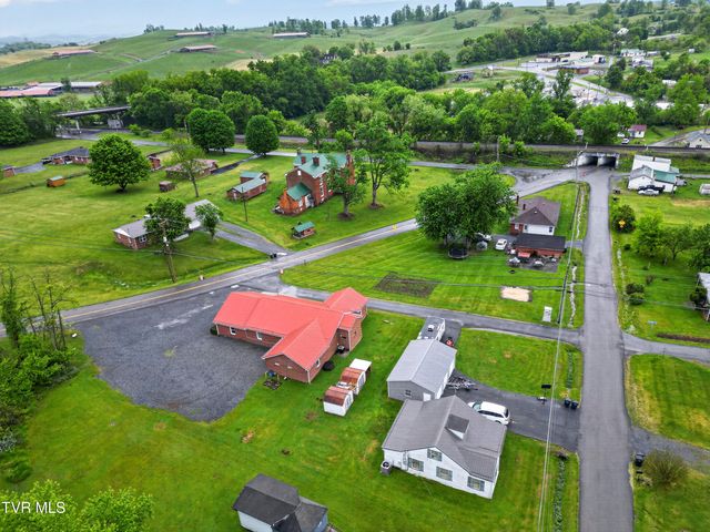 302 Crescent Drive, Glade Spring, VA 24340