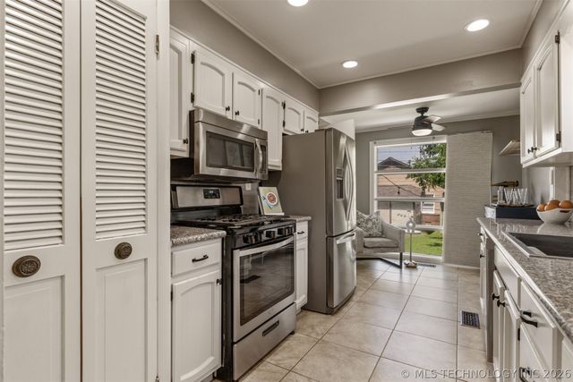 1348 S Indianapolis Avenue, Tulsa, OK 74112