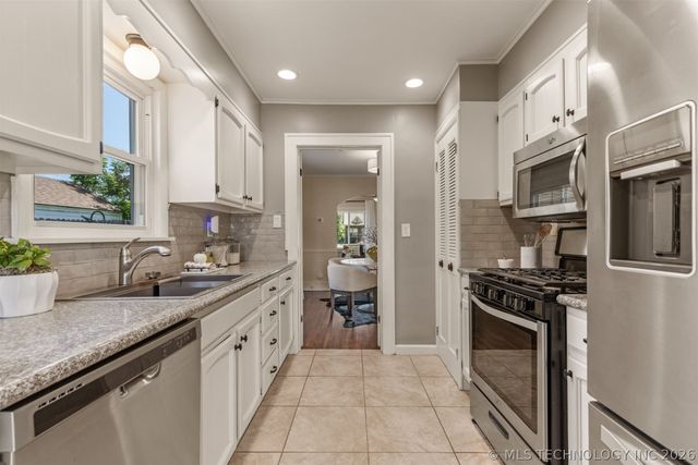 1348 S Indianapolis Avenue, Tulsa, OK 74112