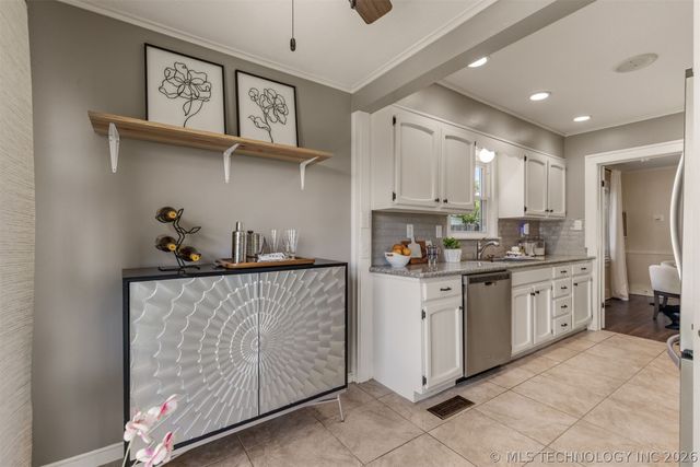 1348 S Indianapolis Avenue, Tulsa, OK 74112