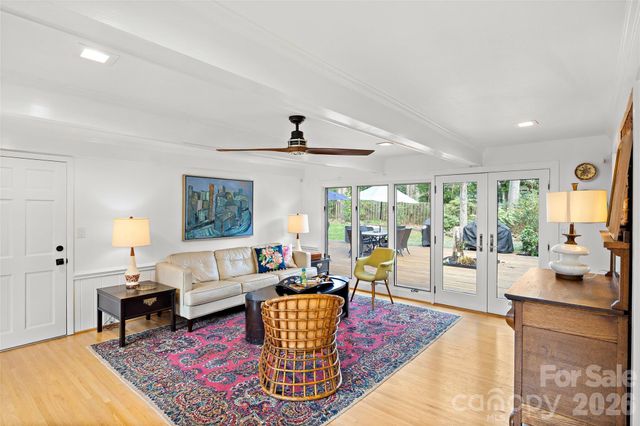 401 Glen Oaks Road, Charlotte, NC 28270