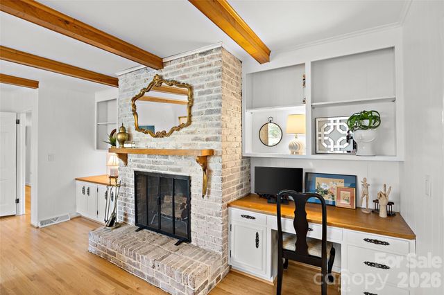 401 Glen Oaks Road, Charlotte, NC 28270