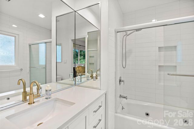 401 Glen Oaks Road, Charlotte, NC 28270