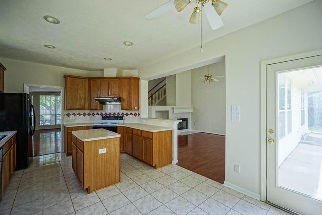 918 Featherbrook Court, Sugar Land, TX 77479