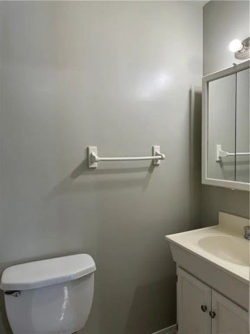 18301 Chatsworth Street, Porter Ranch, CA 91326