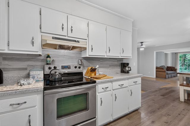 129 Meredith Ln, Winchester, TN 37398