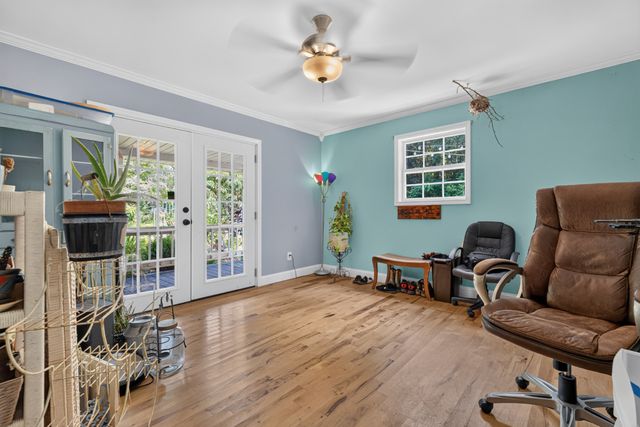 129 Meredith Ln, Winchester, TN 37398