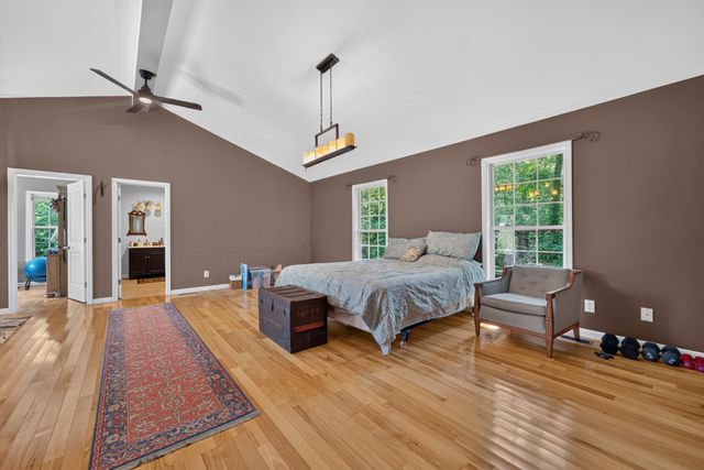 129 Meredith Ln, Winchester, TN 37398