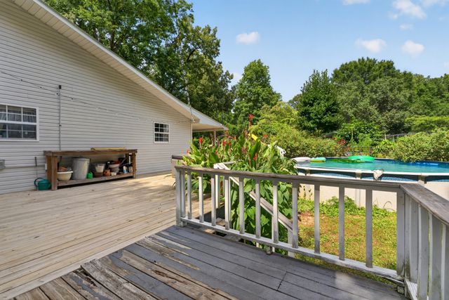 129 Meredith Ln, Winchester, TN 37398