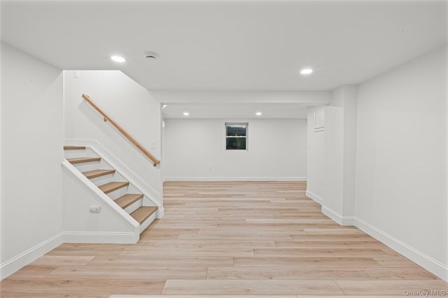 5 Poplar Drive, Smithtown, NY 11787