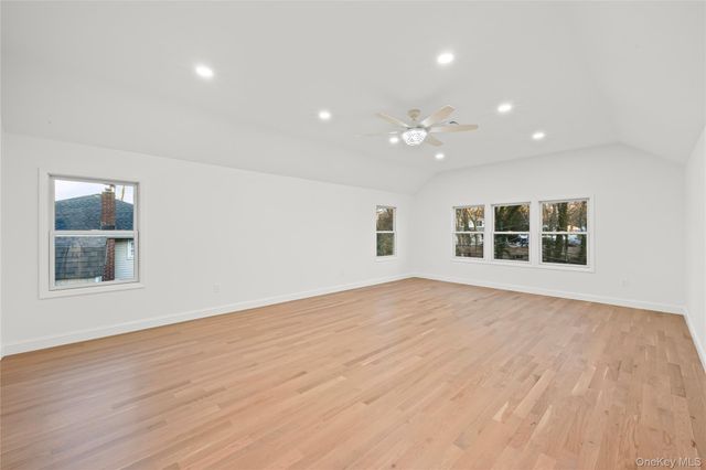 5 Poplar Drive, Smithtown, NY 11787