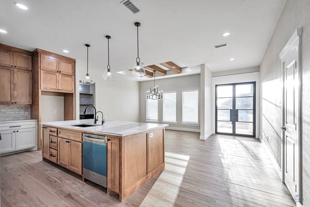 2815 S County Rd 1092, Midland, TX 79706