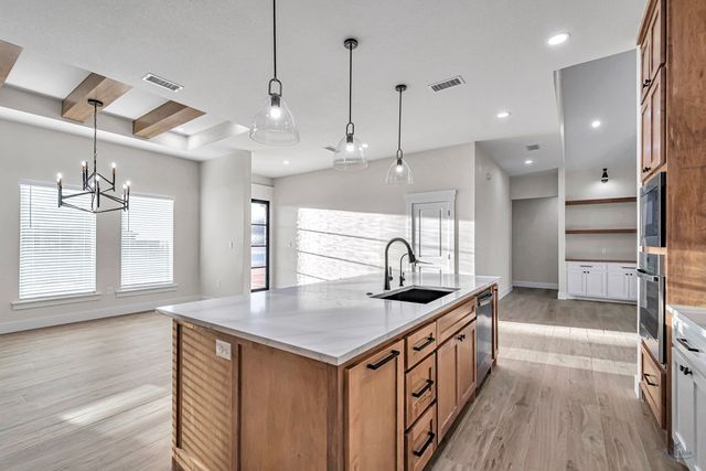 2815 S County Rd 1092, Midland, TX 79706