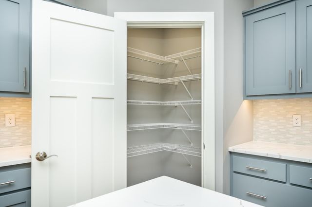 1118 Village Street SE, New Prague, MN 56071