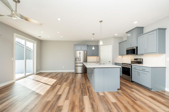 1118 Village Street SE, New Prague, MN 56071