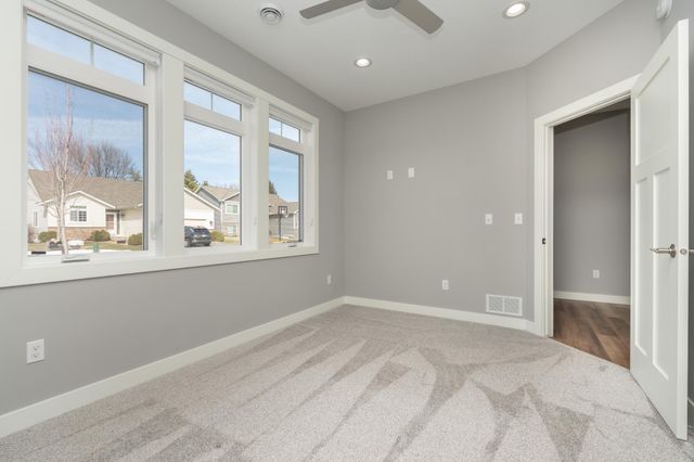 1118 Village Street SE, New Prague, MN 56071