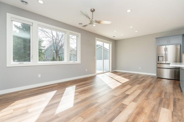 1118 Village Street SE, New Prague, MN 56071