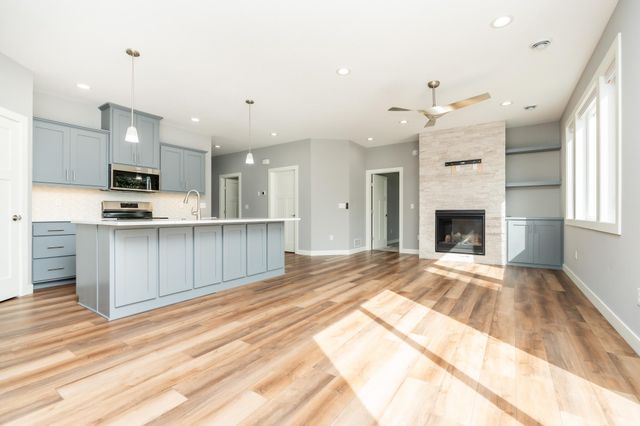 1118 Village Street SE, New Prague, MN 56071