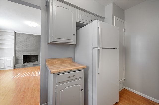 2304 Meadow Crest, Irving, TX 75060