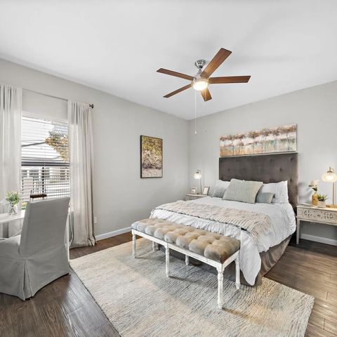 7250 W Greens RD 1501, Houston, TX 77064