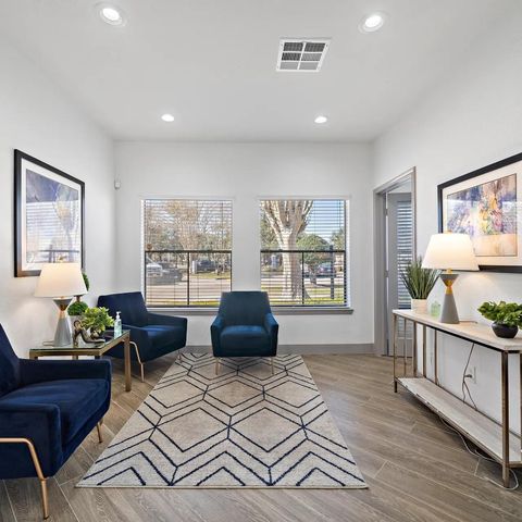 7250 W Greens RD 1501, Houston, TX 77064