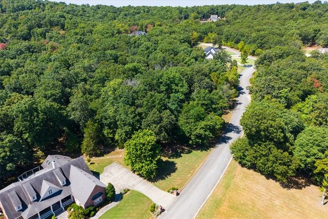3820 N Bridlewood Drive, Springdale, AR 72764