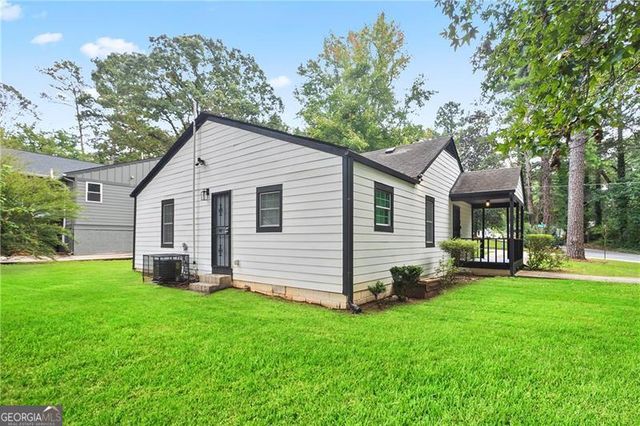 2097 Baker Road NW, Atlanta, GA 30318