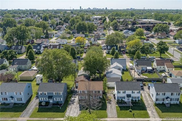 62 Patricia Lane, Cheektowaga, NY 14227